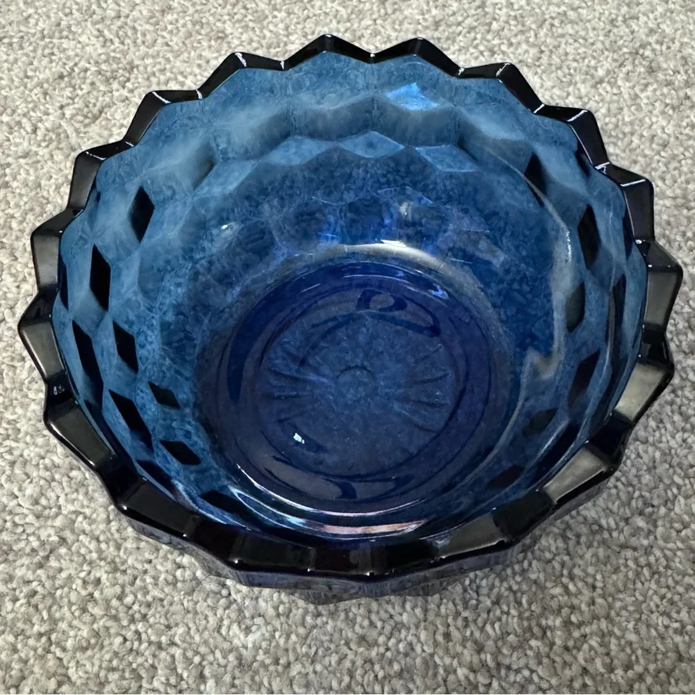 Indiana Glass Colony Whitehall cubist cobalt blue covered candy dish. - Picture 4 of 7